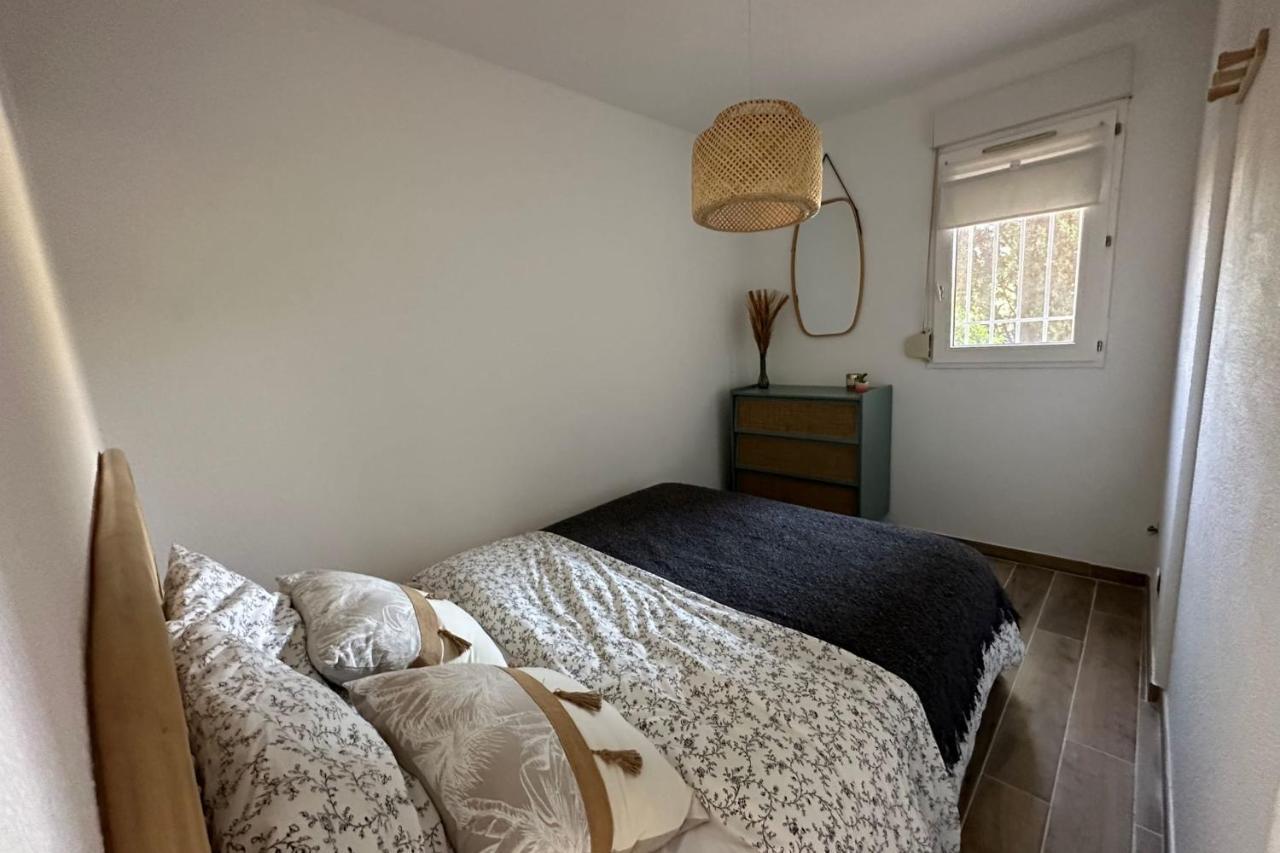 Very Cosy Apartment At 200 M From The Beaches La Londe-les-Maures ภายนอก รูปภาพ
