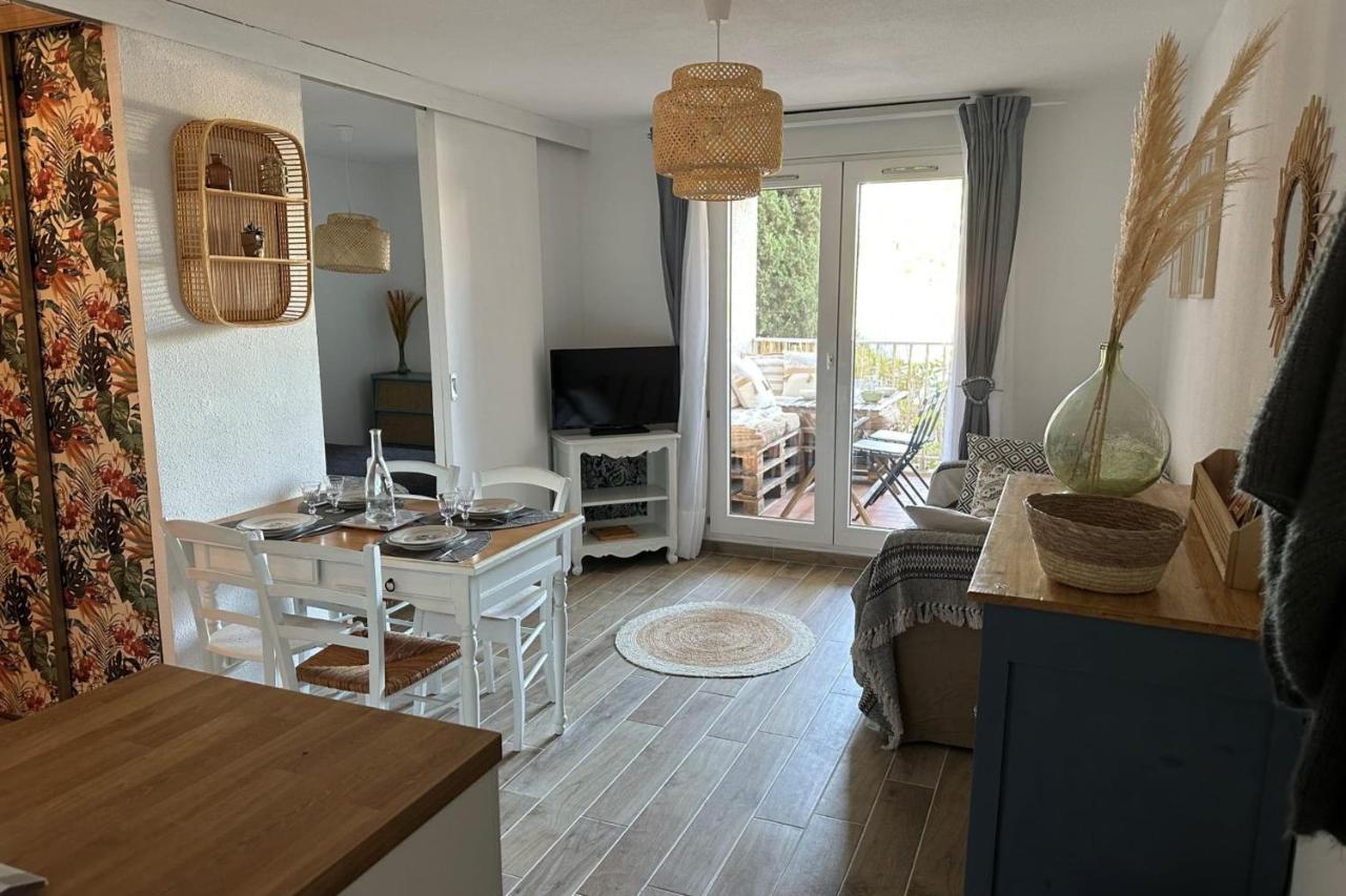 Very Cosy Apartment At 200 M From The Beaches La Londe-les-Maures ภายนอก รูปภาพ