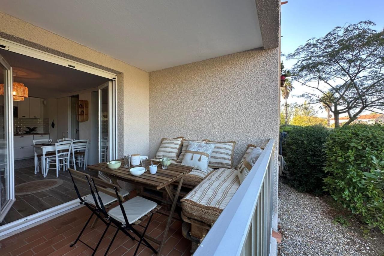Very Cosy Apartment At 200 M From The Beaches La Londe-les-Maures ภายนอก รูปภาพ